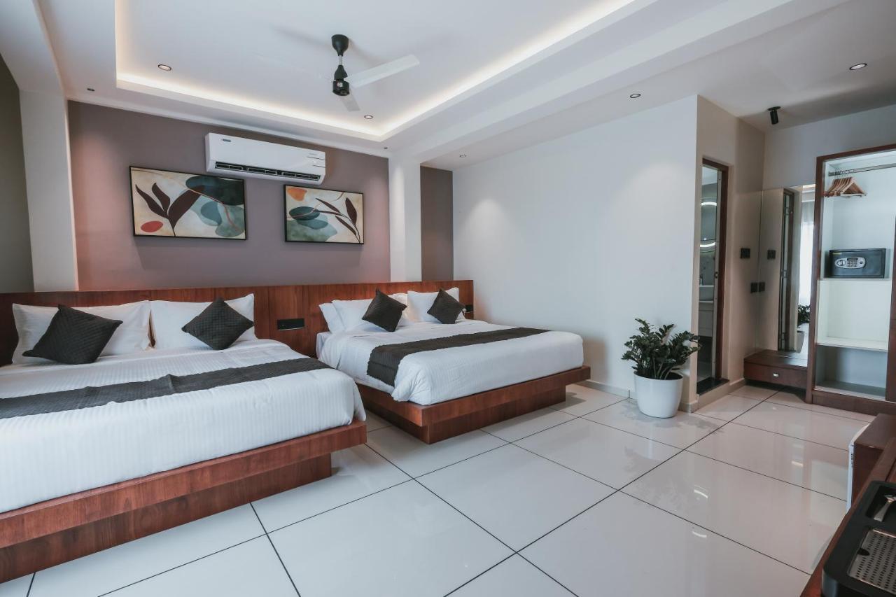 Fortview Suites Kasaragod Exterior photo
